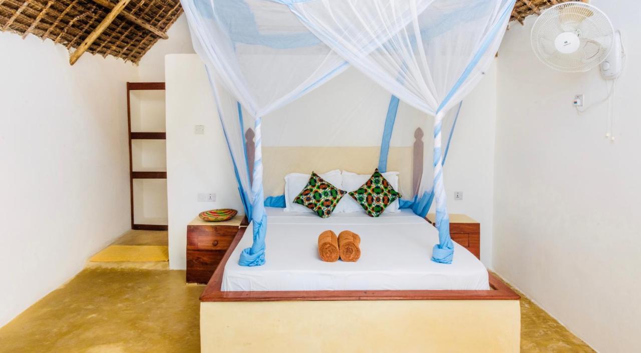 Mnana Beach Bungalows Pingwe Exterior foto